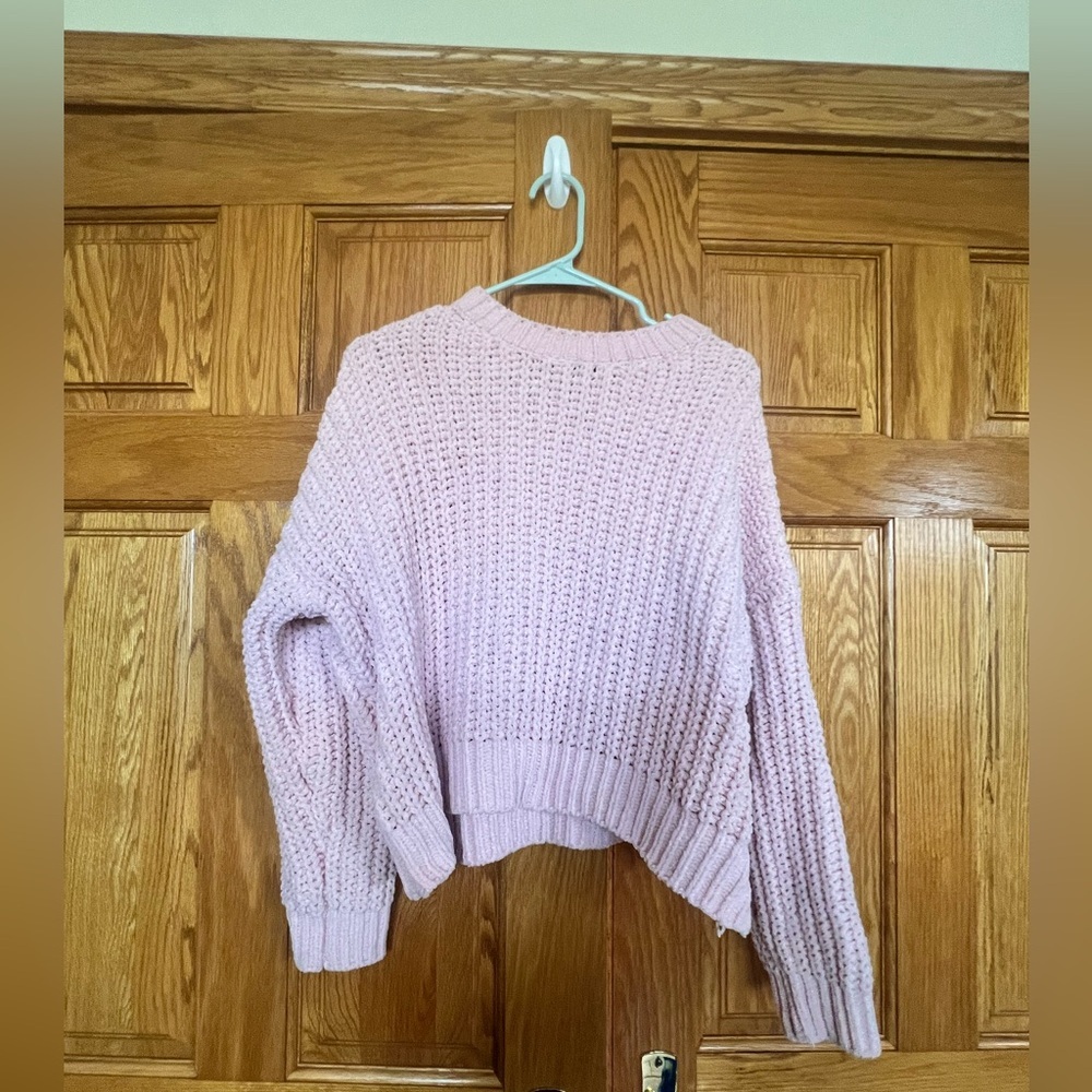 Lumiere - Cozy Chunky Knit Women's Sweater - Light Pink